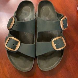Never Worn Gorgeous Green Birkenstock’s